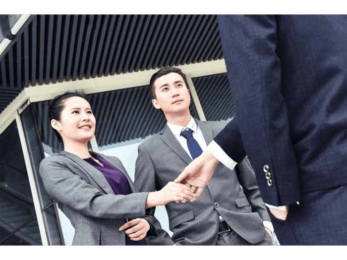 廣東樂(lè)創(chuàng)電器有限公司是一家專(zhuān)業(yè)的廚房設(shè)備工程設(shè)計(jì)公司及安裝廠家，提供廚房設(shè)備工程方案價(jià)格。